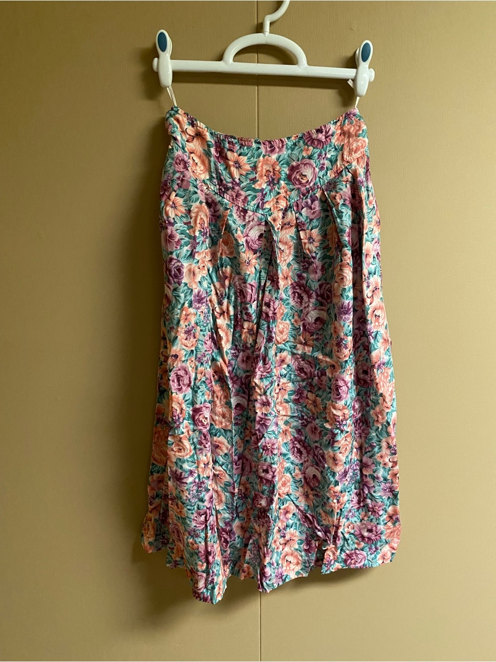 VTG Floral Midi Skirt in Peach & Teal
